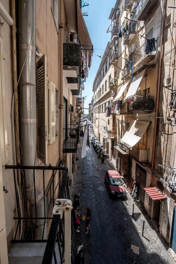 Apartamento Residenza Il Bell'Antonio Nápoles Exterior foto