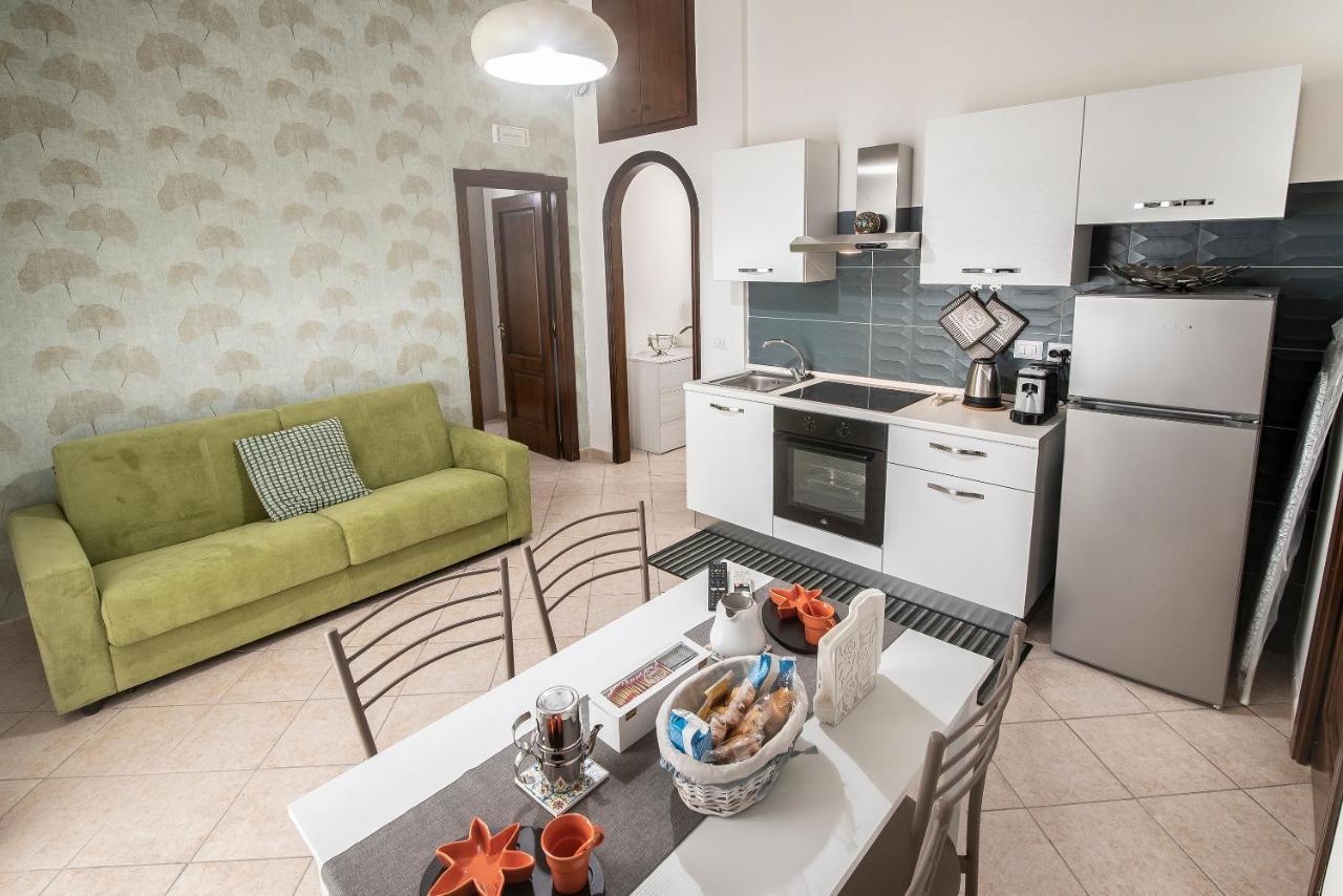 Apartamento Residenza Il Bell'Antonio Nápoles Exterior foto